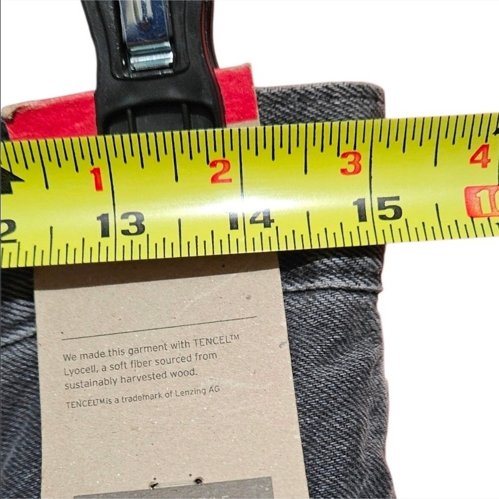 Levi's Side Slit Midi Jean Skirt Women's Washed Black Denim Midi 28" Waist New - Picture 8 of 9
